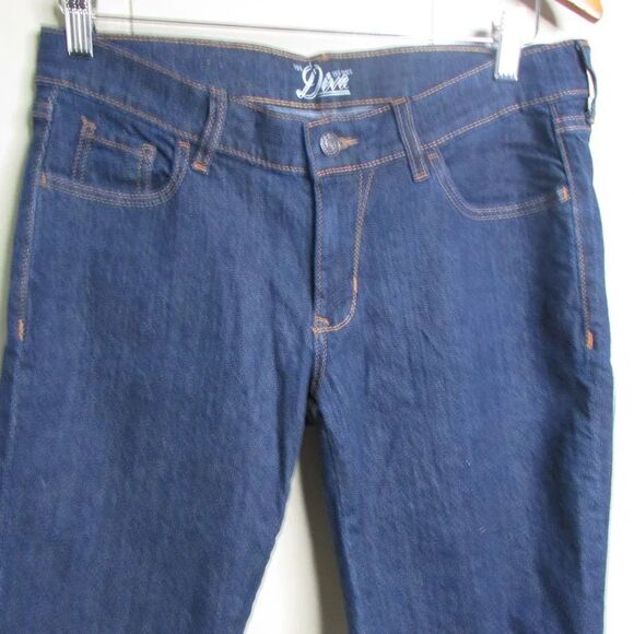 Old Navy Denim Shorts 8 Bermuda Blue Roll Cuff Hem - Picture 2 of 16